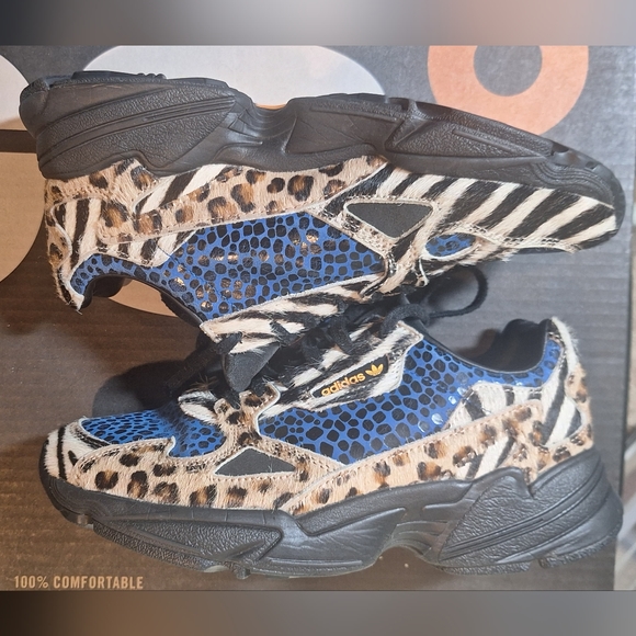 Women's Size 7 Adidas 'Falcon Outloud' - Picture 3 of 7